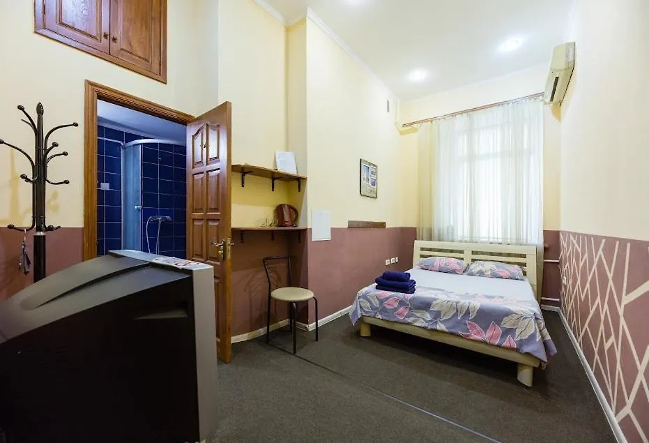 Mini-Hotel In The Heart Of Kiev 2*, Kyjev